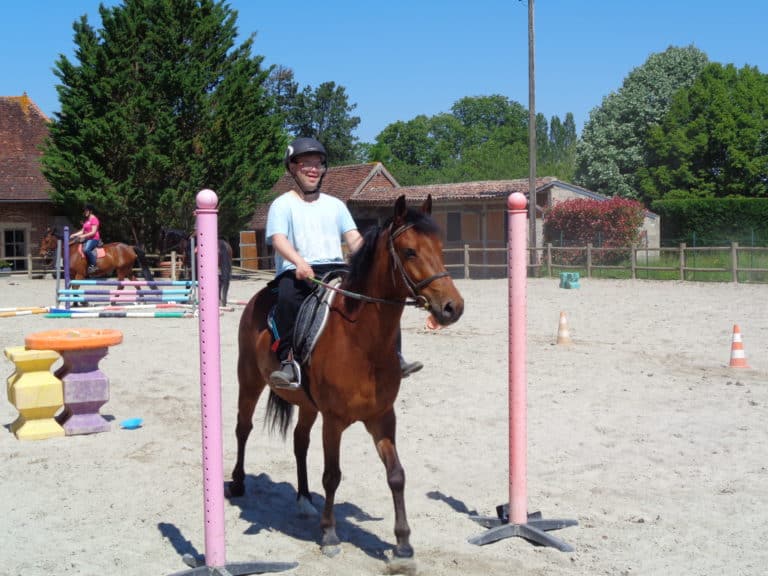 cavalière sur un cheval